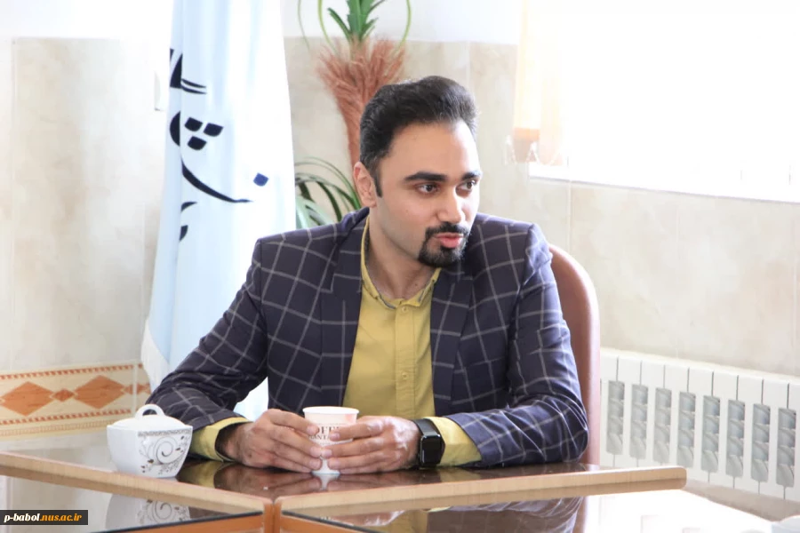 تقدیر از اساتید سرآمد و  همکاران آموزش 4