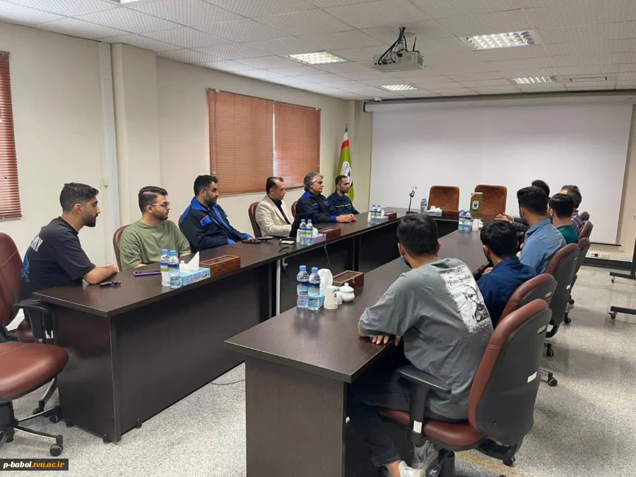 بازدید علمی دانشجویان مهندسی برق دانشگاه ملی مهارت پسران بابل از گروه صنعتی فولاد بهمن
 9