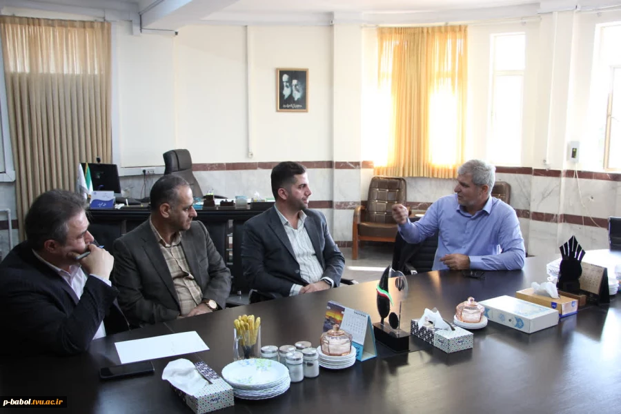 بازدید رئیس دانشگاه ملی مهارت مازندران از دانشکده پسران بابل
 13