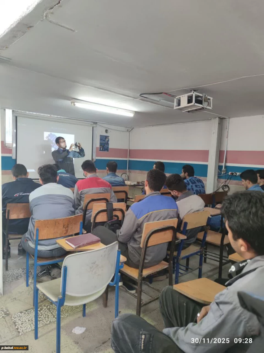 برگزاری کارگاه تخصصی «تعمیر و نگهداری موتورهای دیزلی»  3