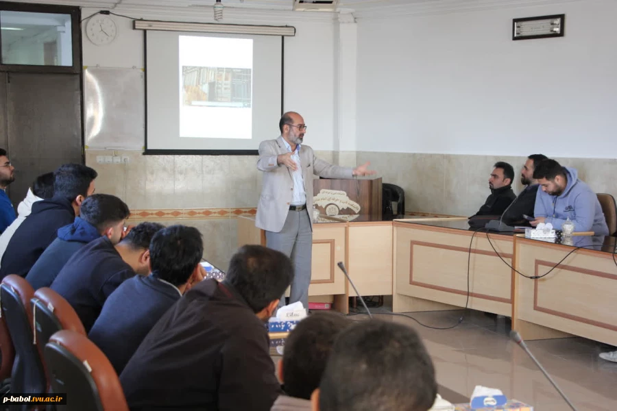 برگزاری سمینار تخصصی «آشنایی علمی با نیروگاه‌های گازی و بخار» 6